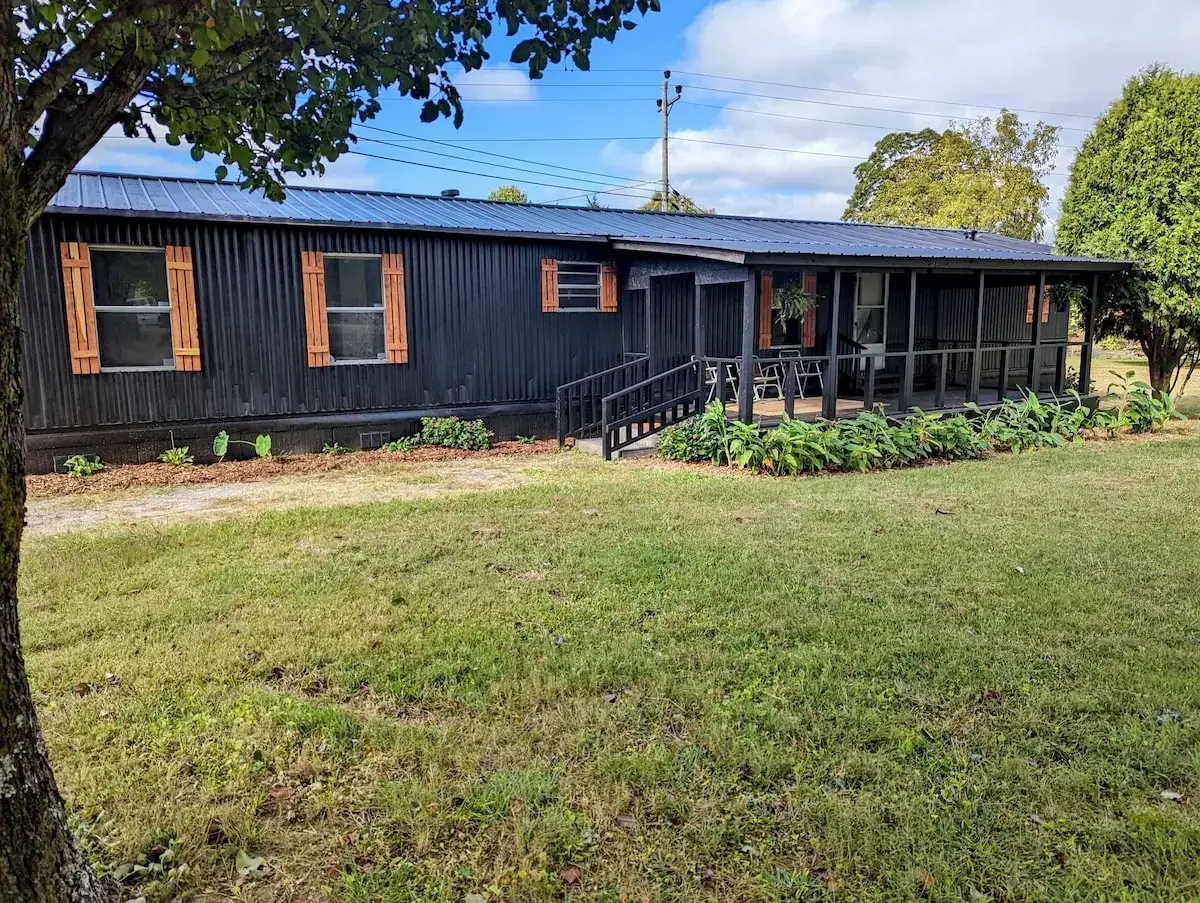 Cozy Basecampe rental in Sequatchie