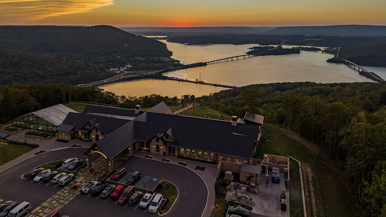Riverdance lodge at sunset with Nickajack Lake and its bridges below