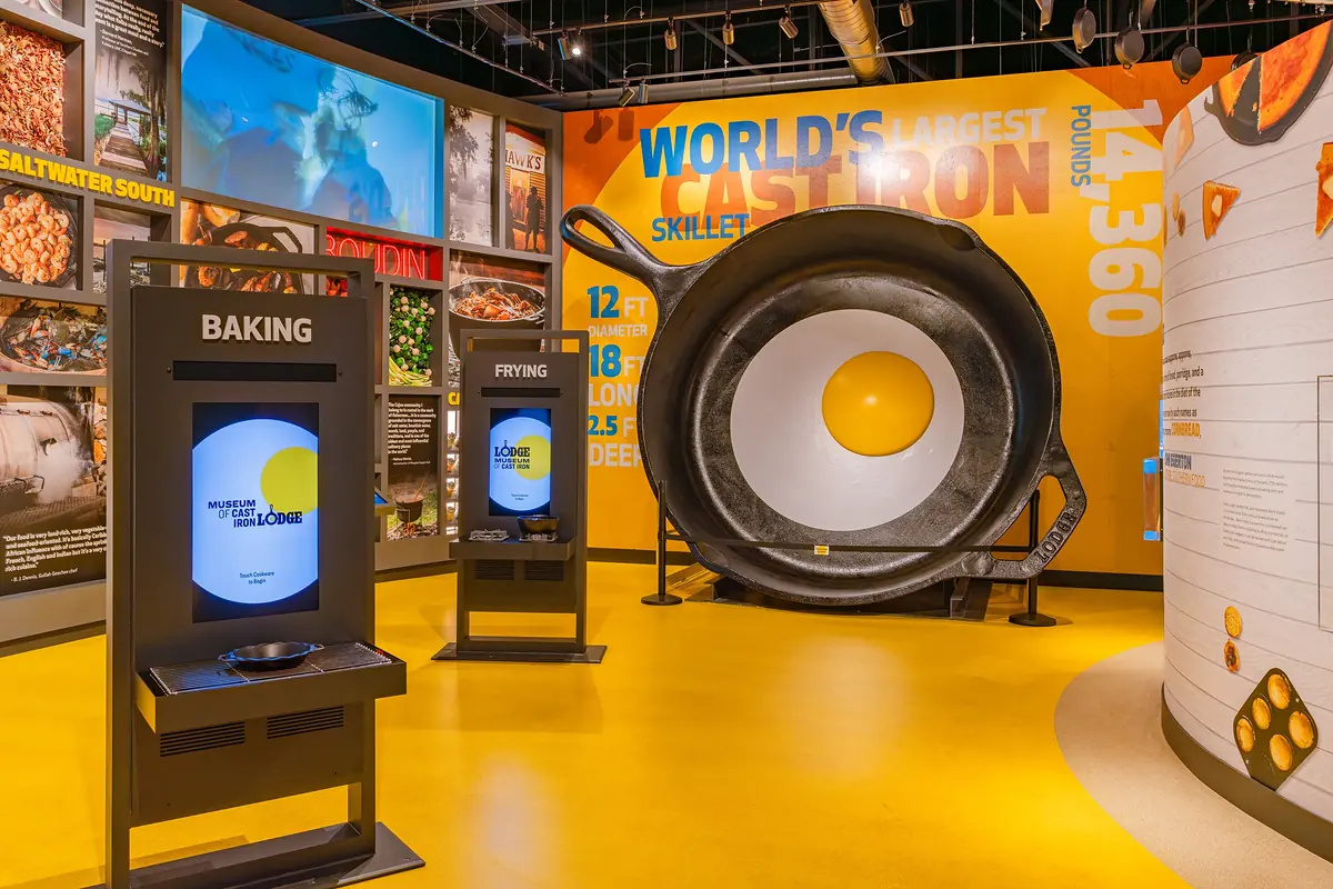 The giant skillet with Baking and Frying kiosks in front